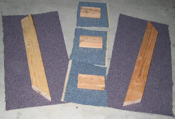 Cut out yer carpet a bit larger than what is needed.