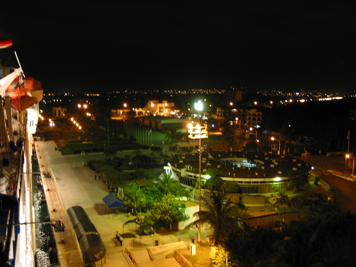 Another nightime view of Puerto Viarta. We need more pics of Puerto Viarta, send us your pics! :)